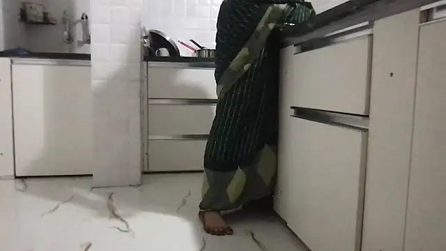 Riyasingh9 online show from October 2025 02:55:01 AM