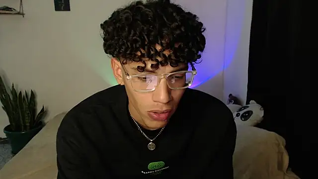 austinsantana online show from April 2026 03:37:02 AM