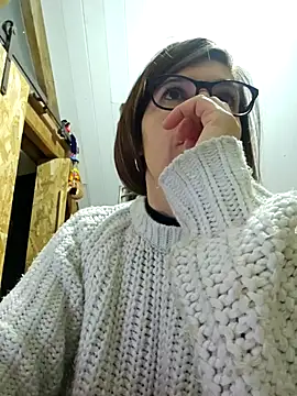 Snapshot of Lina_lou4 chatting on December 2024 04:34:01 PM Lina lou4 online show from December 2024 04:34:01 PM