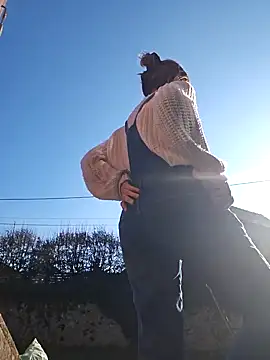 Snapshot of Lina_lou4 chatting on January 2025 12:57:02 PM Lina lou4 online show from January 2025 12:57:02 PM