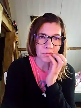 Snapshot of Lina_lou4 chatting on February 2025 10:09:02 AM Lina lou4 online show from February 2025 10:09:02 AM