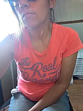 Snapshot of Lina_lou4 chatting on September 2025 03:17:01 PM Lina lou4 online show from September 2025 03:17:01 PM