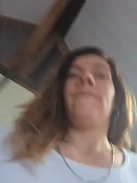 Snapshot of Lina_lou4 chatting on November 2025 03:40:01 PM Lina lou4 online show from November 2025 03:40:01 PM