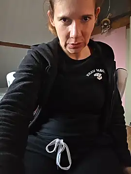 Snapshot of Lina_lou4 chatting on February 2026 04:36:02 PM Lina lou4 online show from February 2026 04:36:02 PM