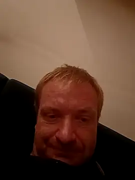 82liska online show from October 2025 10:07:02 PM