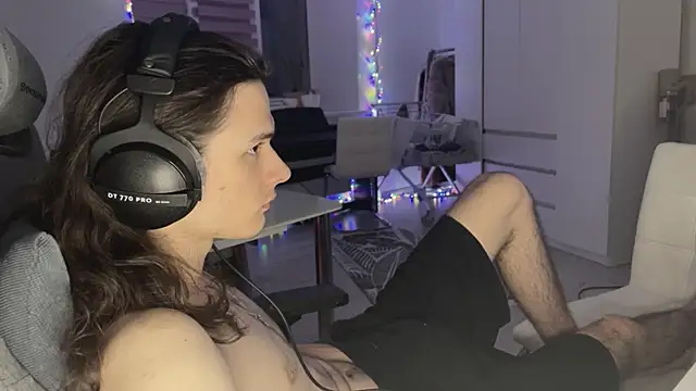 CandyChell online show from February 2026 06:22:02 PM