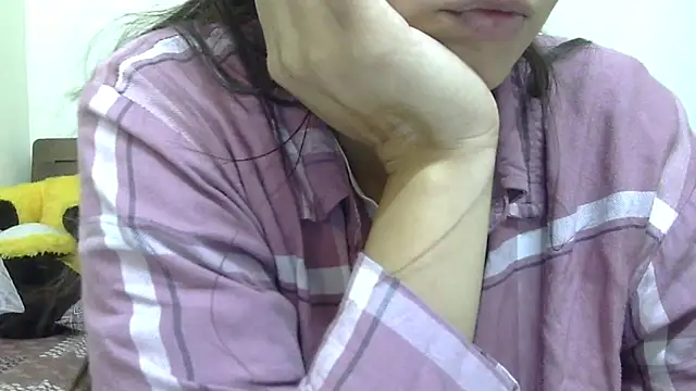 Snapshot of lovelydesi21 chatting on April 2026 05:18:02 AM lovelydesi21 online show from April 2026 05:18:02 AM