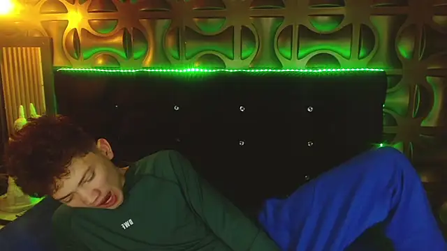 cruz dante online show from April 2026 07:06:02 PM