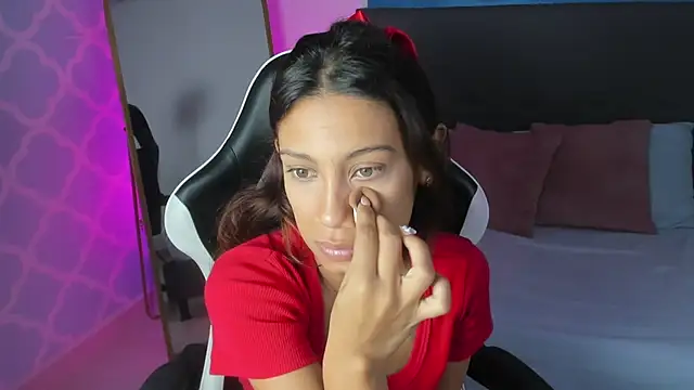 cora 22 online show from October 2025 12:37:02 PM