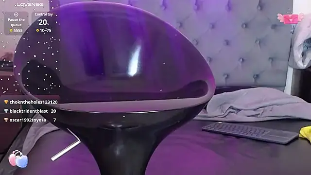 louise nails online show from February 2025 07:35:01 AM