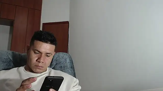 Snapshot of alessandromancini92 chatting on November 2025 01:49:02 AM alessandromancini92 online show from November 2025 01:49:02 AM