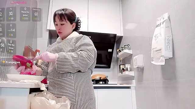 Vivian-6 online show from March 2026 01:10:01 AM