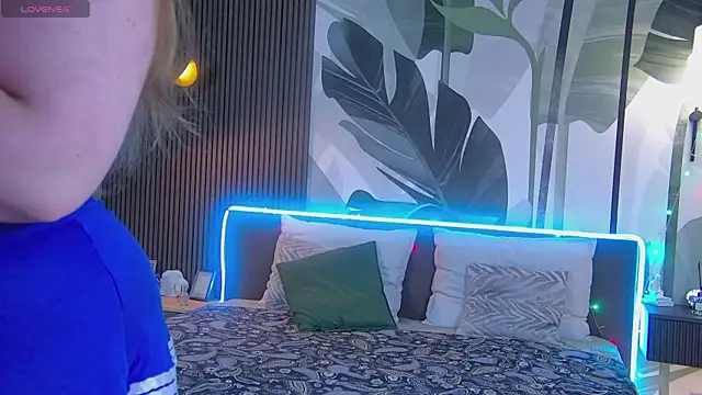 RubyValen online show from January 2025 01:06:01 AM