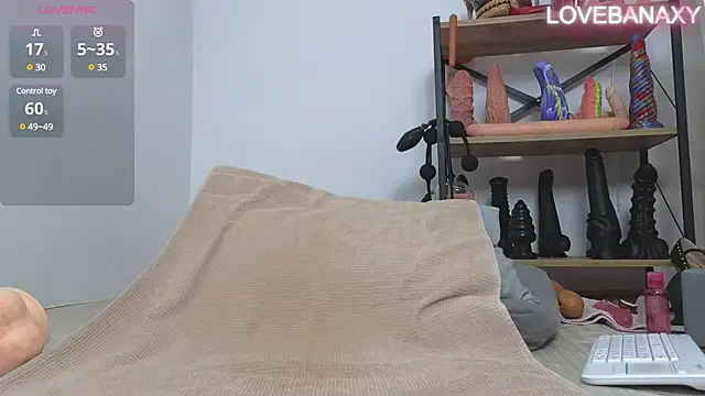 Love-Banaxy online show from January 2025 11:44:02 AM