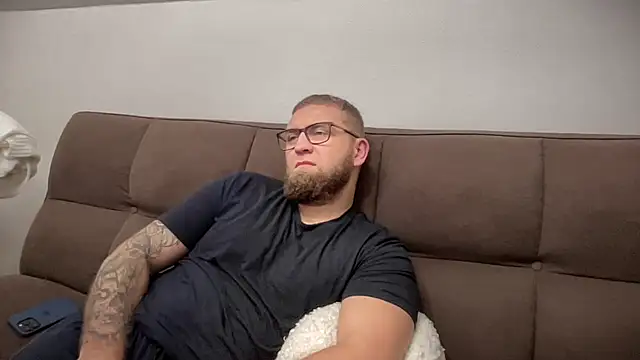 Bear bear  online show from December 2024 04:58:01 PM