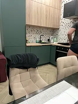 Bear bear  online show from February 2025 08:58:02 PM