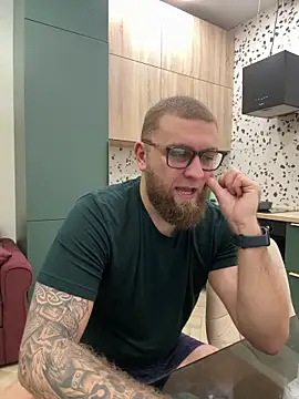 Bear bear  online show from March 2025 06:18:01 PM