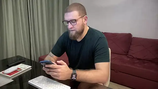 Bear bear  online show from March 2025 04:33:02 PM