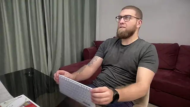 Bear bear  online show from March 2025 04:35:02 PM