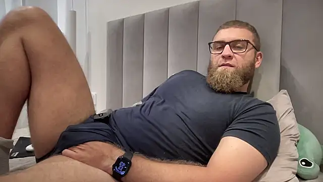 Bear bear  online show from September 2025 09:42:02 AM