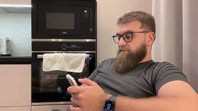 Bear bear  online show from January 2026 03:05:02 PM