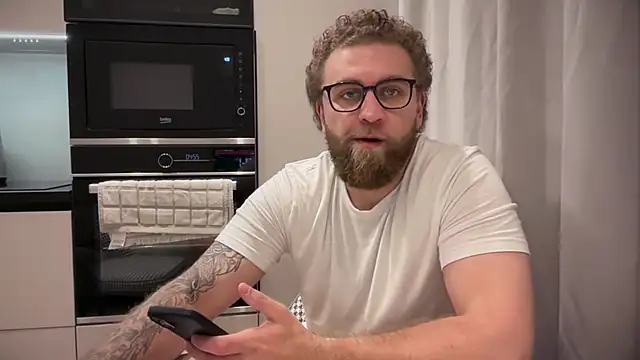 Snapshot of Bear_bear_ chatting on July 2026 11:25:01 AM Bear bear online show from July 2026 11:25:01 AM