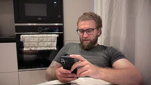 Snapshot of Bear_bear_ chatting on July 2026 09:23:02 AM Bear bear online show from July 2026 09:23:02 AM