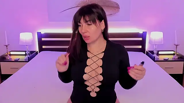 Jesss Leone online show from April 2026 09:49:01 AM