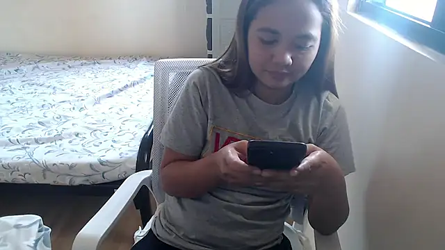 xTheLastVIRGINx online show from October 2025 05:15:01 AM