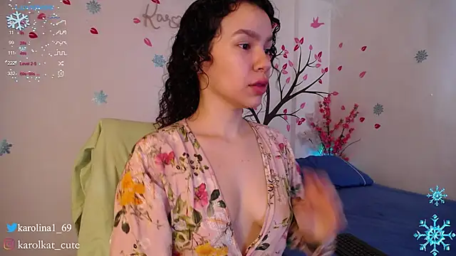 Karolina 1 online show from December 2024 01:43:02 PM