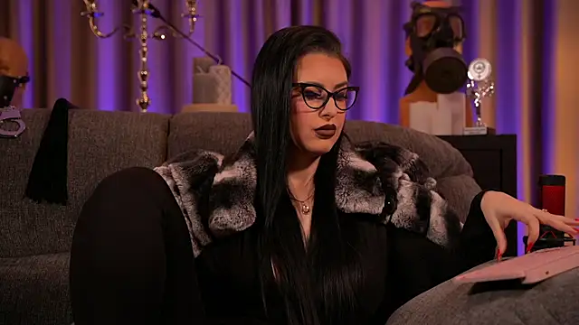 kelly kent online show from February 2025 11:04:02 PM