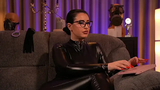 kelly kent online show from March 2025 02:15:02 AM