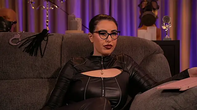 kelly kent online show from March 2025 03:22:01 AM