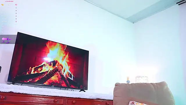 lara giraldo online show from October 2025 12:52:01 AM