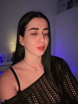 Emylia online show from December 2024 10:25:02 PM