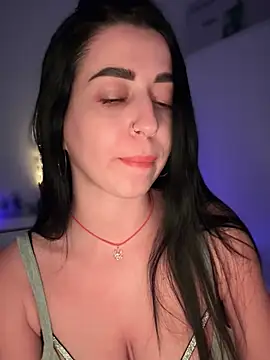 Emylia online show from December 2024 10:52:01 PM