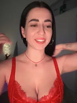 Emylia online show from December 2024 09:34:01 PM