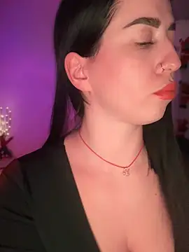 Emylia online show from December 2024 09:35:01 PM