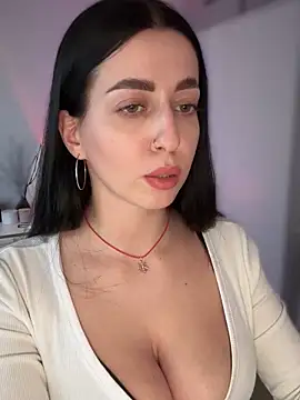 Emylia online show from January 2025 05:30:01 PM