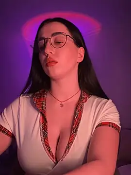 Emylia online show from February 2025 11:41:02 PM