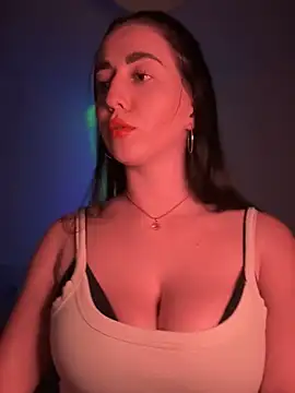 Emylia online show from March 2025 11:01:02 PM