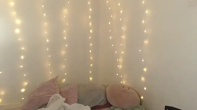 SweetSofty online show from March 2026 09:43:01 PM