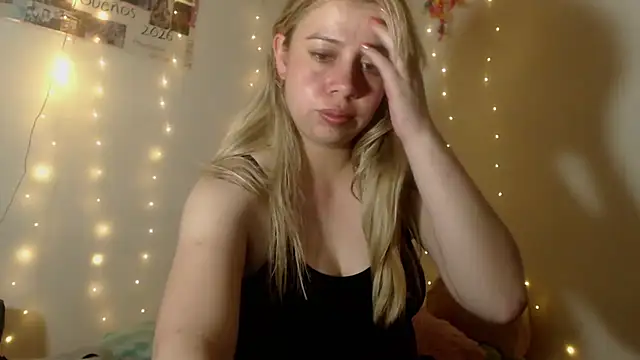 Snapshot of SweetSofty chatting on June 2026 01:36:02 AM SweetSofty online show from June 2026 01:36:02 AM