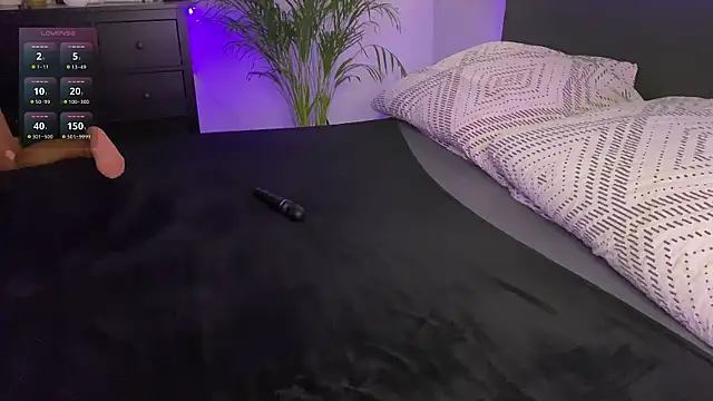 spottyyy online show from December 2024 05:15:01 PM