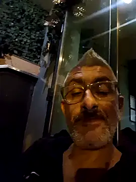 Snapshot of cuci45 chatting on September 2025 05:57:02 PM cuci45 online show from September 2025 05:57:02 PM