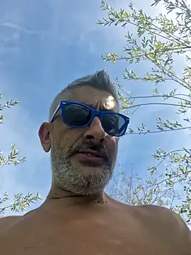 Snapshot of cuci45 chatting on September 2025 11:56:02 AM cuci45 online show from September 2025 11:56:02 AM