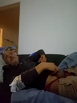 Snapshot of cuci45 chatting on October 2025 09:22:01 PM cuci45 online show from October 2025 09:22:01 PM