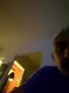 Snapshot of cuci45 chatting on November 2025 06:20:01 PM cuci45 online show from November 2025 06:20:01 PM