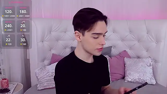 RobbyCharming online show from March 2025 07:38:02 PM