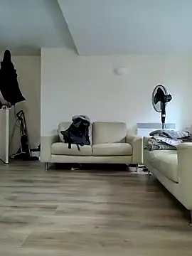 uk-bobbie-uk online show from December 2024 11:39:02 AM